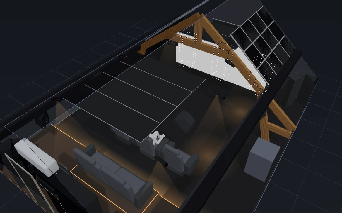 Vue d'ensemble 3D d'une salle de cinéma sous combles dans HTM : ferme de charpente, dalles acoustiques du rampant, toile, deux rangées de sièges sur estrade éclairée, rack